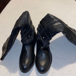 Black Rampage boots